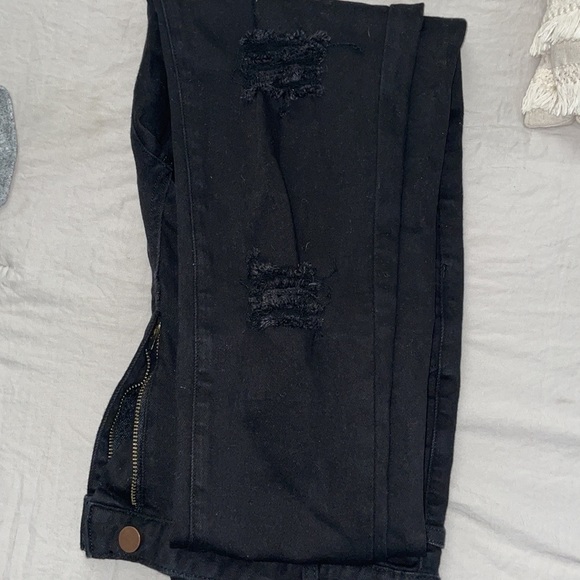 Women’s Jeans - Picture 5 of 5